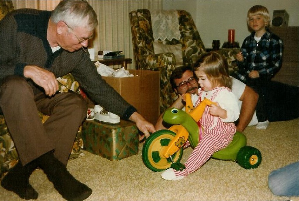 Gramphi Remembered/1024x768_1981-12-24-Lindsay-Big-Wheel.jpg